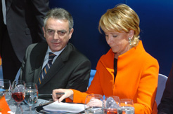 El Presidente Sanz con la Presidenta de la Comunidad de Madrid