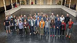 Foto de grupo en la apertura de curso de euskera para adultos