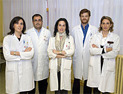 Personal médico del Servicio de Psiquiatría del Hospital Virgen del Camino: Virgina Basterra, Manuel Cuesta, Rebeca Hidalgo, Víctor Peralta y María Zandio.